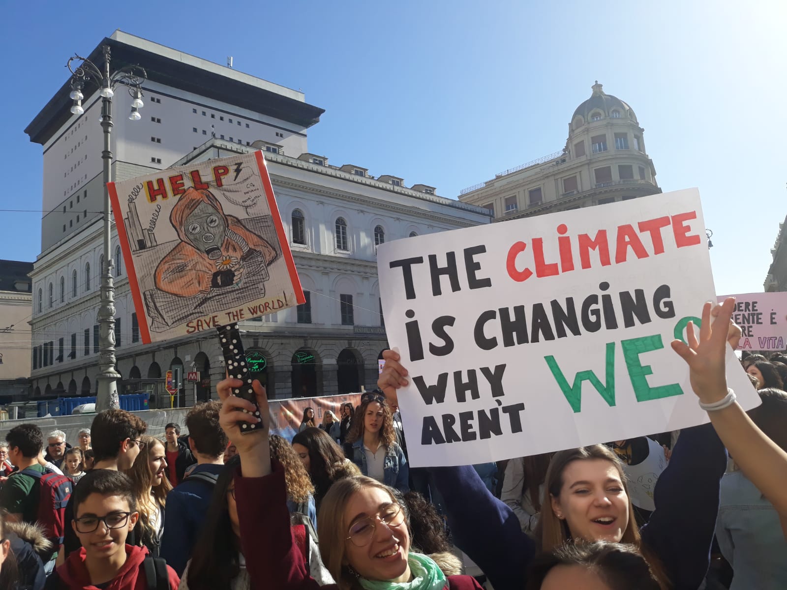 https://www.primocanale.it/materialiarchivio/immagininews/20190925191141-Climate_strike_(3).jpg