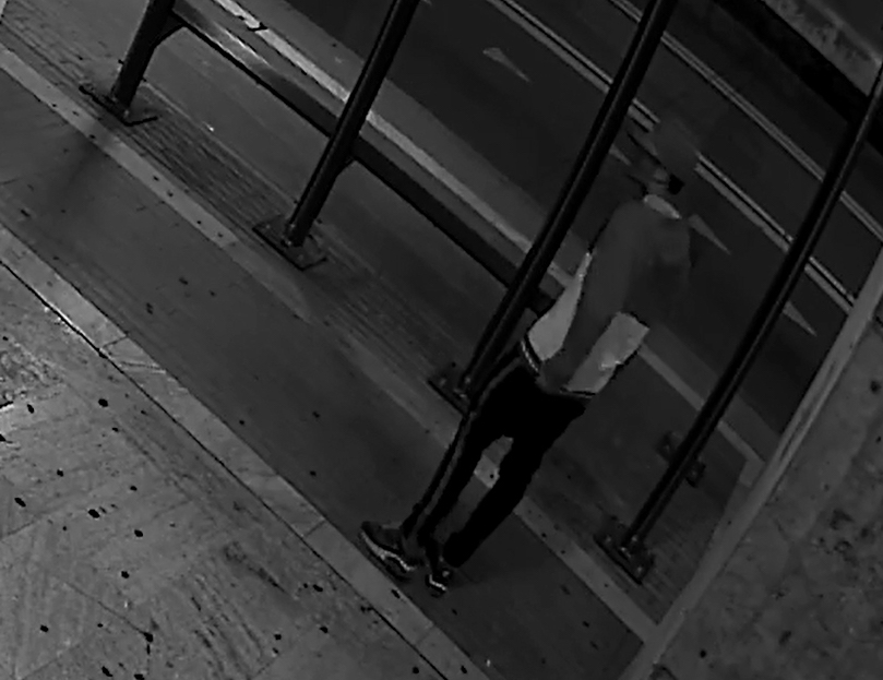Tenta una rapina con coltello, arrestato 21enne che era agli arresti domiciliari