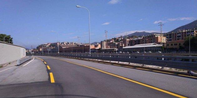 Genova, ripristinato transito regolare su due corsie in via 30 Giugno