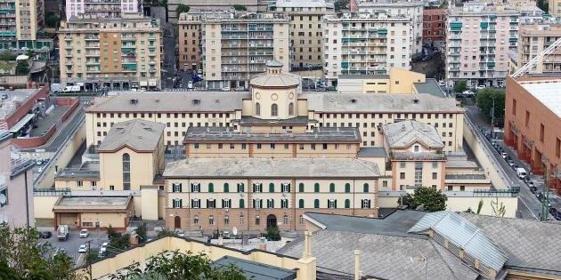 Detenuto da poche ore si suicida nel carcere di Marassi
