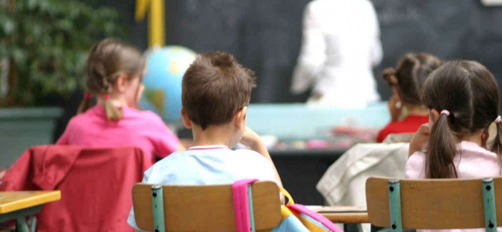Allerta arancione a Genova, la decisione definitiva del Comune: scuole aperte 