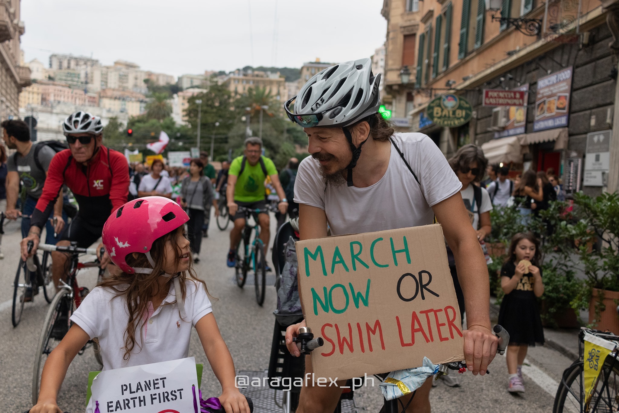 Climate Strike, a Genova doppia iniziativa su cambiamenti climatici e consumismo