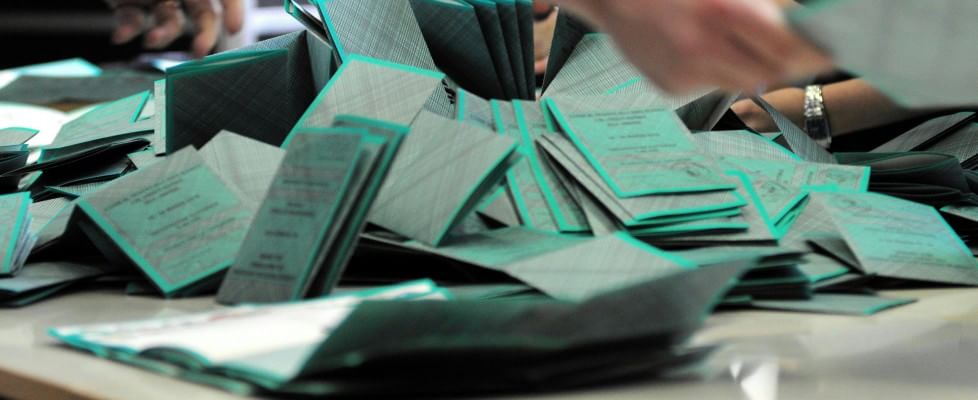 Legge elettorale in Liguria, salta il taglio del listino. Toti: 