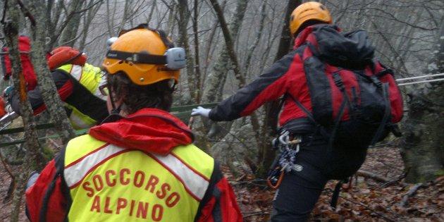 Tragedia sul Beigua, escursionista cade per 20 metri in un dirupo: morta