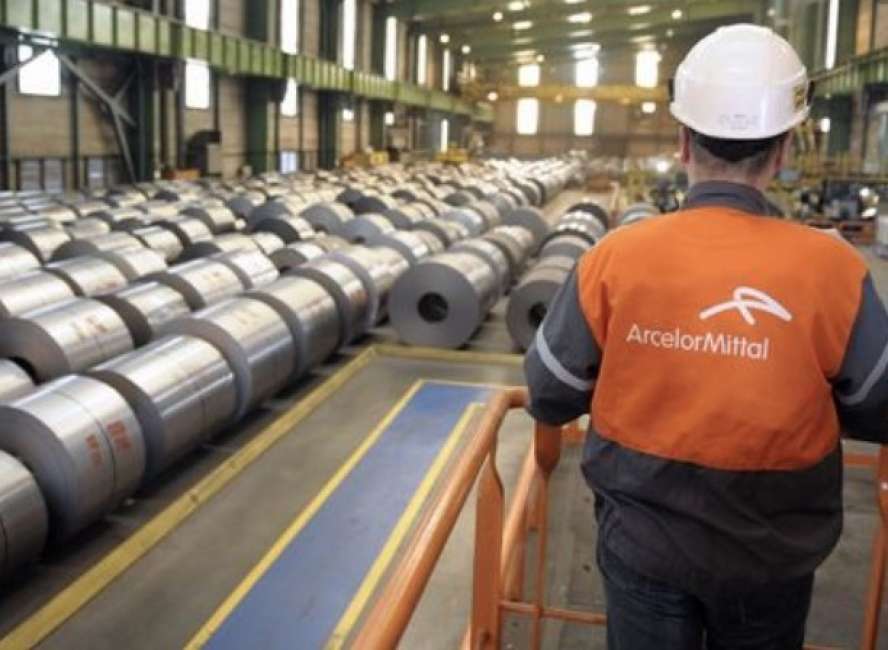 Ex Ilva, un mese per decidere il futuro. I sindacati: 