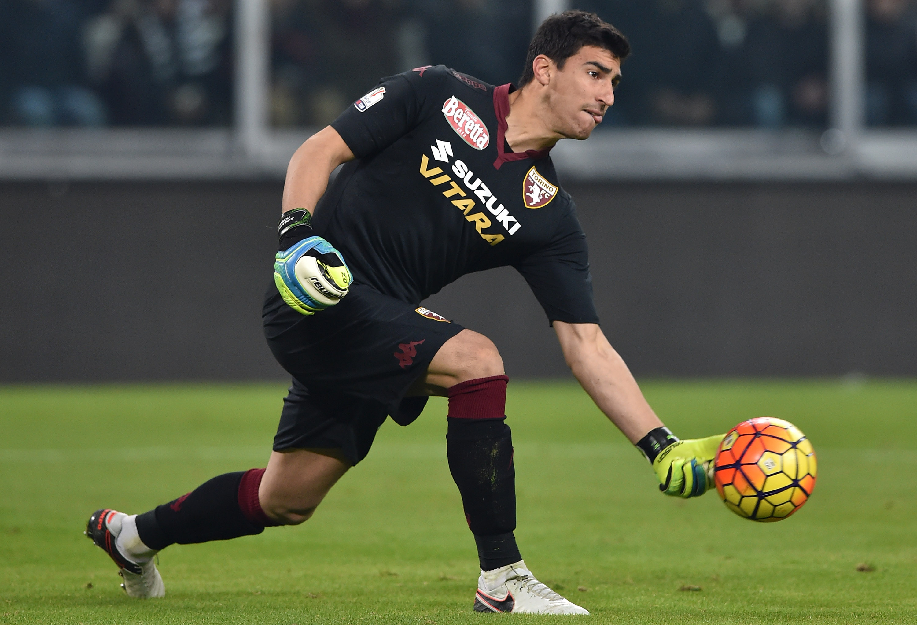 Genoa, Jandrei torna in Brasile: arriva l'ex Torino Ichazo