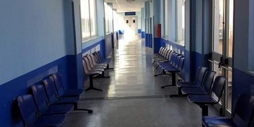 Coronavirus, Asl1 vieta l'ingresso ad accompagnatori e visitatori negli ospedali