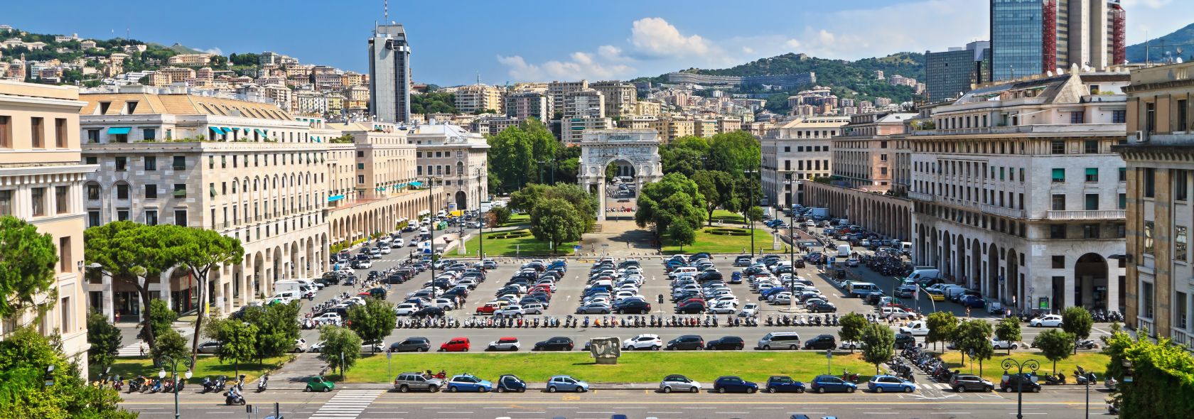Coronavirus, a Genova gratis anche i parcheggi di piazza della Vittoria  