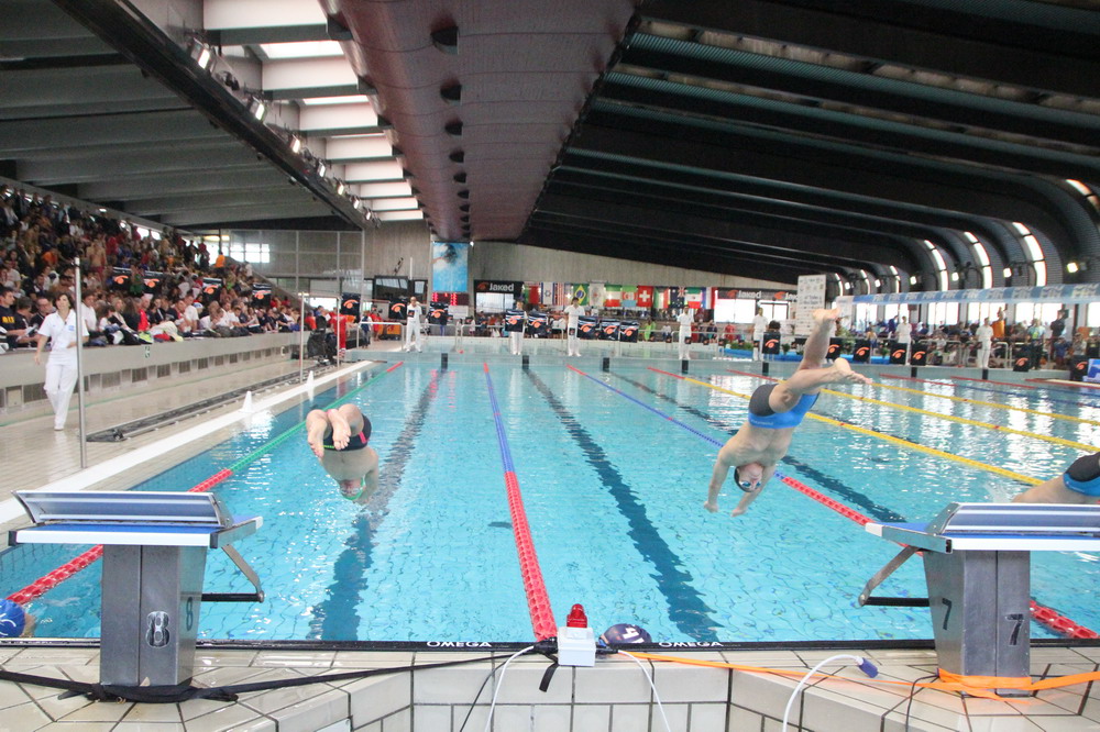 Sciorba: la piscina è chiusa ma l'attività si sposta su Facebook