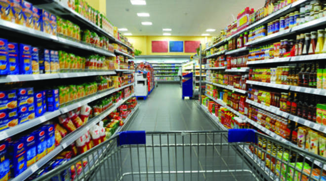 Coronavirus, la Cgil lancia in Liguria  lo sciopero dei supermercati a Pasqua