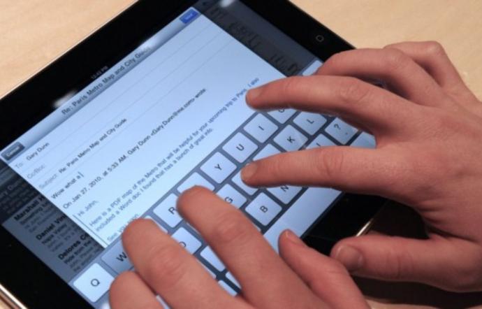 Coronavirus, il dono della Sampdoria al Villa Scassi: 10 tablet per i pazienti isolati