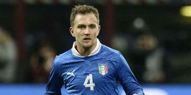 Cuore Criscito, il capitano del Genoa mette all'asta i suoi cimeli
