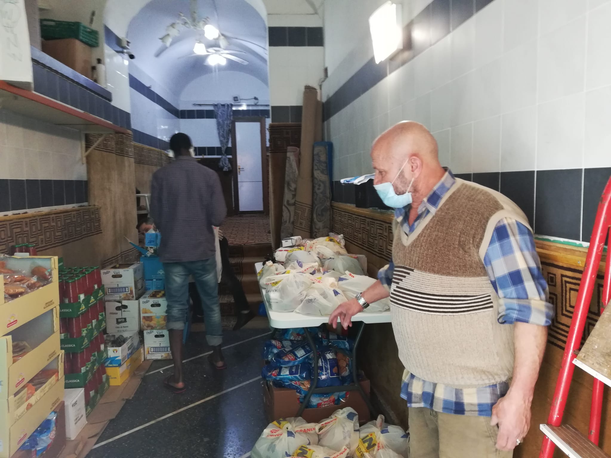 Coronavirus e Ramadan, la catena di solidarietà del centro islamico di via Pre'