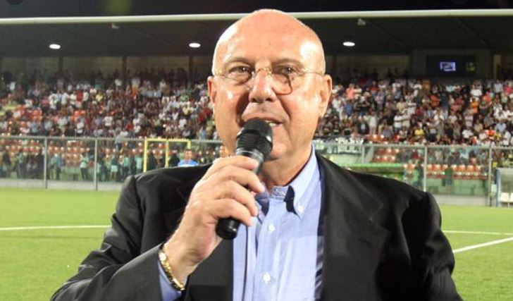 Volpi, giornata a tinte rossoblù: ospita due giocatori del Genoa sul suo yacht
