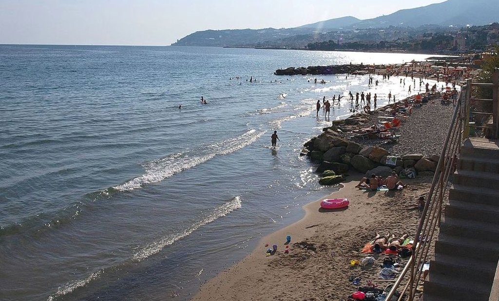 Spiagge in Liguria, ecco in quali non è (al momento) possibile fare il bagno
