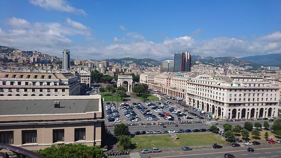 Saldi post lockdown, sabato e domenica parcheggi gratuiti a Genova