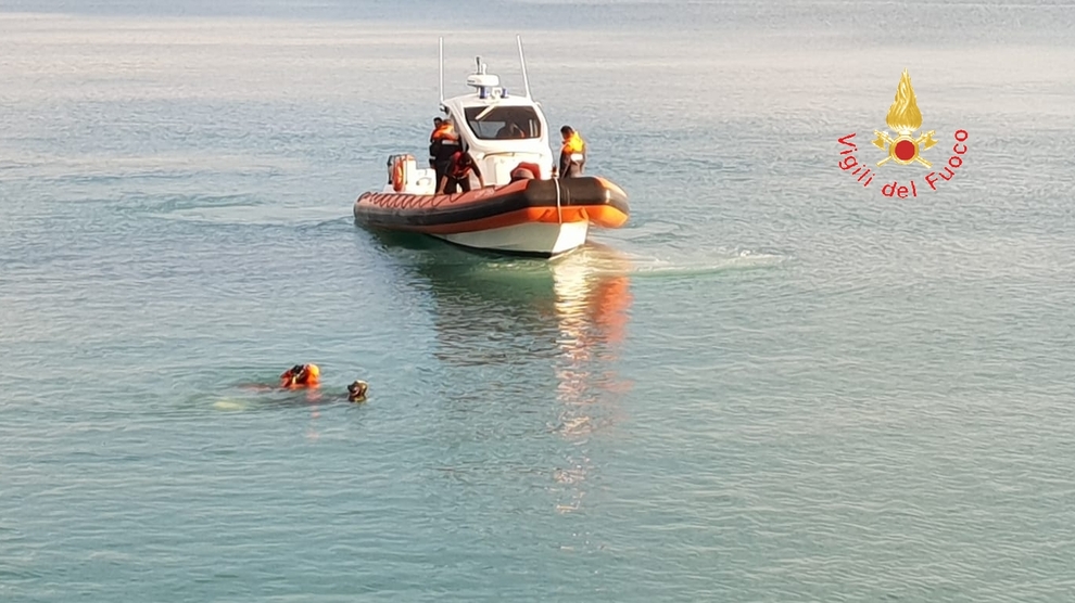 Fanno il bagno di notte, uomo disperso a Sestri Levante: ricerche in mare