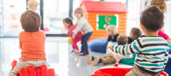 Scuola, educatrice del nido positiva al Covid: sei in quarantena