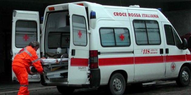 Incidente sul lavoro in una nave in porto a Genova: marittimo ferito a una mano