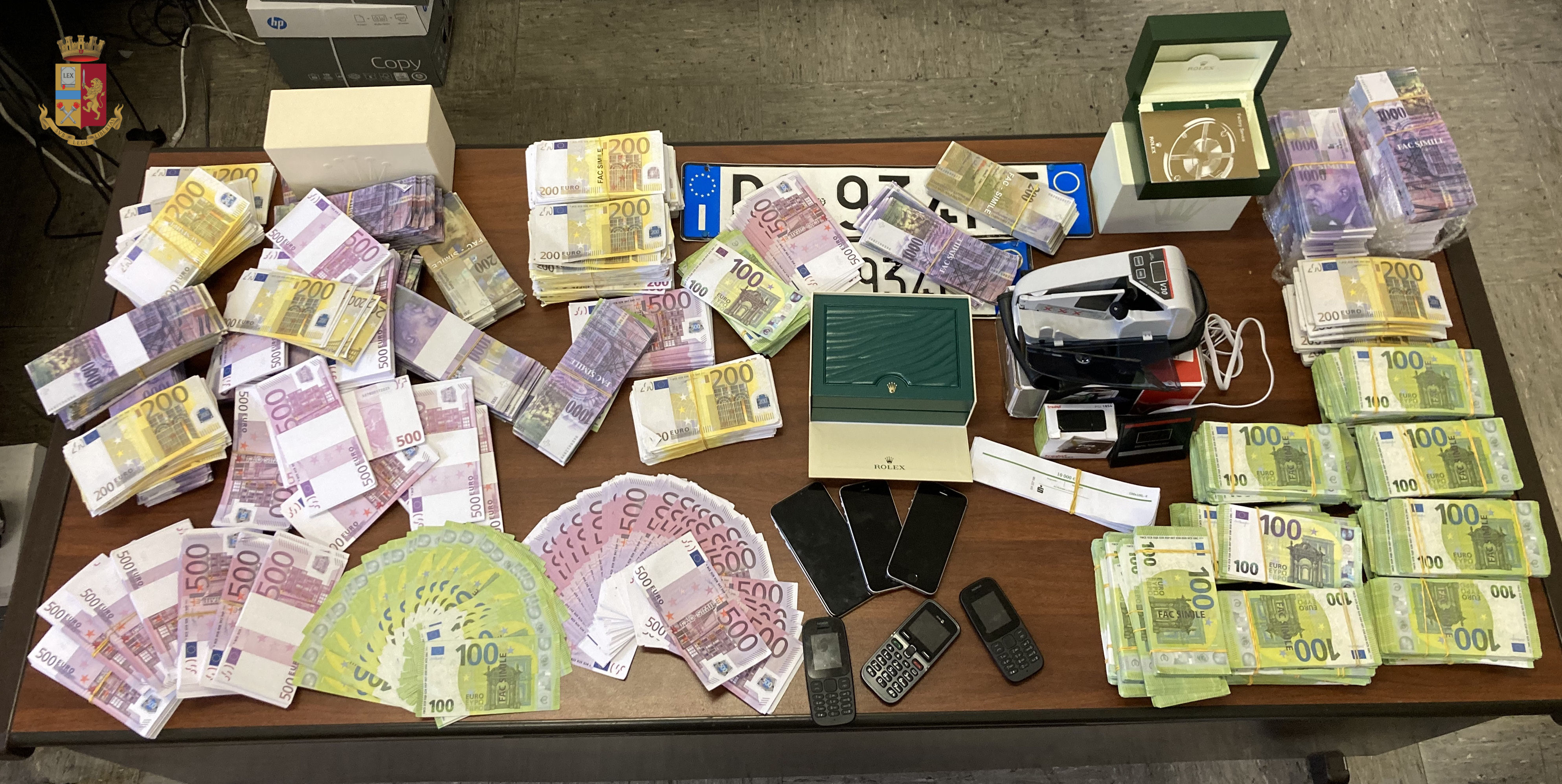 Preziosi e orologi, 'rip-deal' da 400mila euro: la polizia di Genova arresta 3 persone