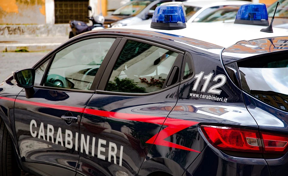 Donna investita, l'autista era ubriaco: rintracciato e denunciato un 46enne