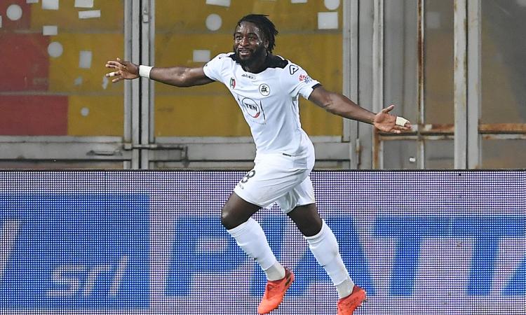 Nzola, stella dello Spezia, nel mirino di tre società di Premier League
