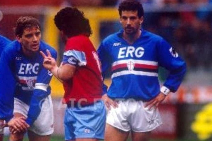 Sampdoria a Napoli con una maglia speciale per l'intitolazione dello stadio a Maradona