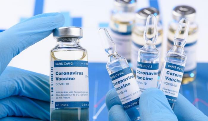 Vaccino per gli operatori sociosanitari, Confcommercio: 
