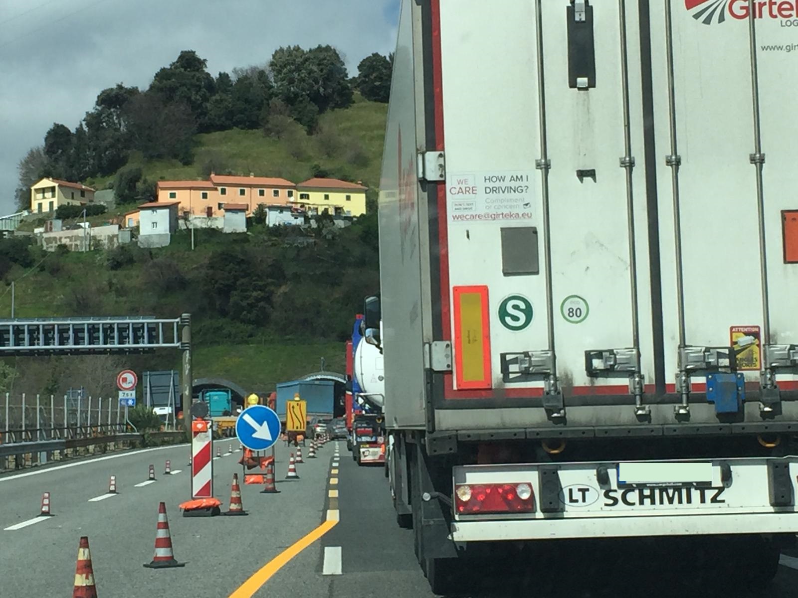 Autostrade sempre code, il 'risveglio' tra i cantieri della Liguria