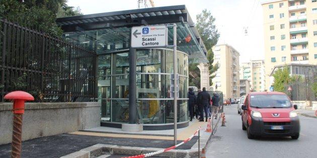 Sampierdarena, dopo 26 mesi torna in funzione l'ascensore per Villa Scassi 