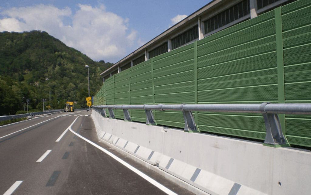 Autostrade, i lavori per le barriere fonoassorbenti al via a giugno anche se di notte