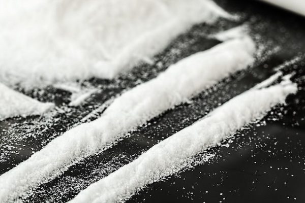 La Spezia, esce di prigione dopo 10 anni e spaccia coca: arrestato 