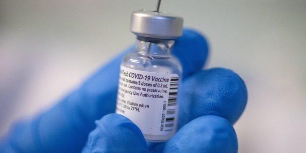 Vaccini, 24 milioni di dosi distribuite finora alle Regioni
