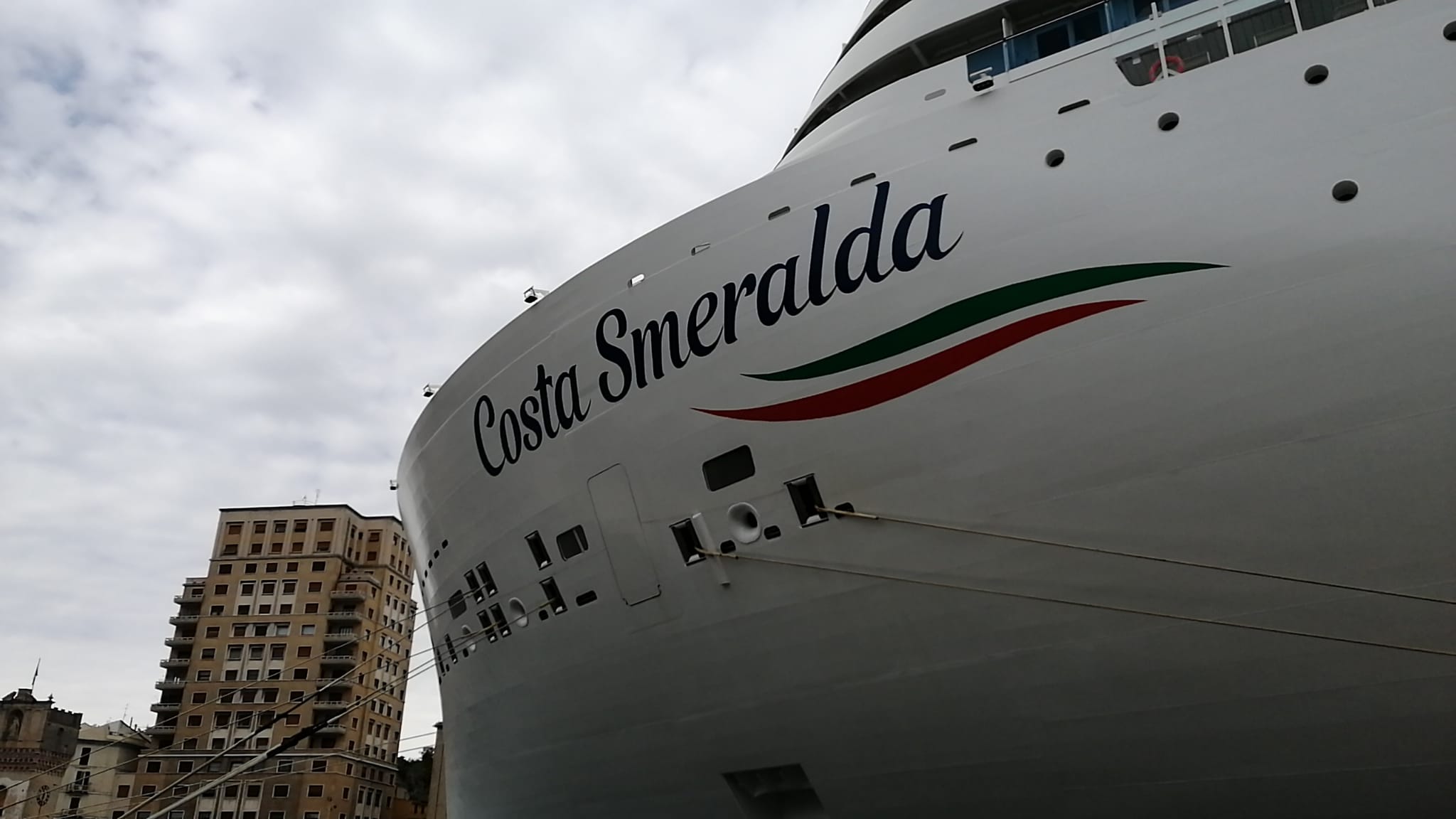 Costa Smeralda salpa da Savona, 1500 passeggeri imbarcati in sicurezza