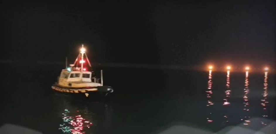 Genova, il suono delle sirene delle navi per ricordare i nove angeli della Torre Piloti