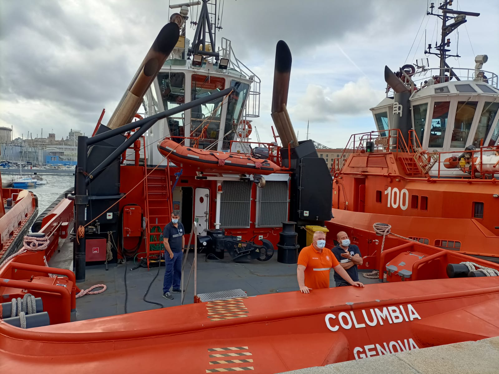  Viaggio nel porto di Genova a bordo del rimorchiatore Columbia