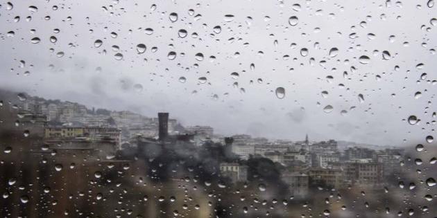 Meteo, un lunedì di pioggia ma da domani splenderà il sole