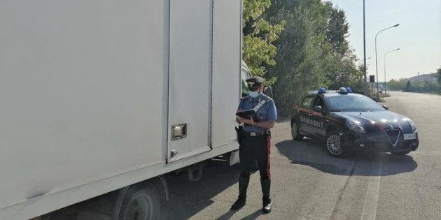 Migranti, a Ventimiglia in 26 scoperti in due TIR nella notte