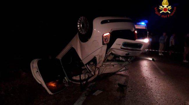 A10, incidente in autostrada: automobilista perde il controllo e si cappotta