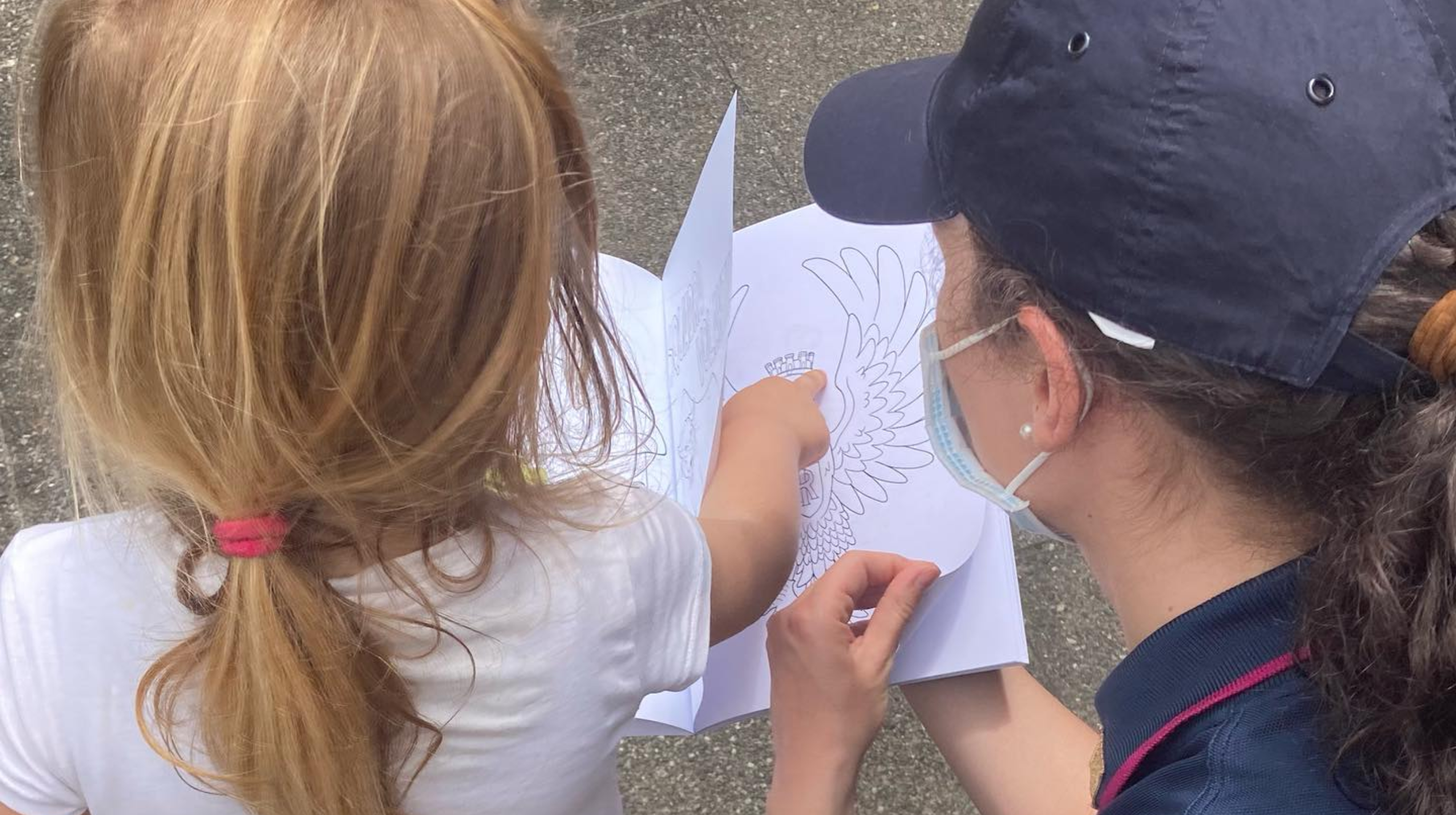 Ricreazione con la polizia: il commissariato di Nervi apre le porte ai bambini dell'asilo