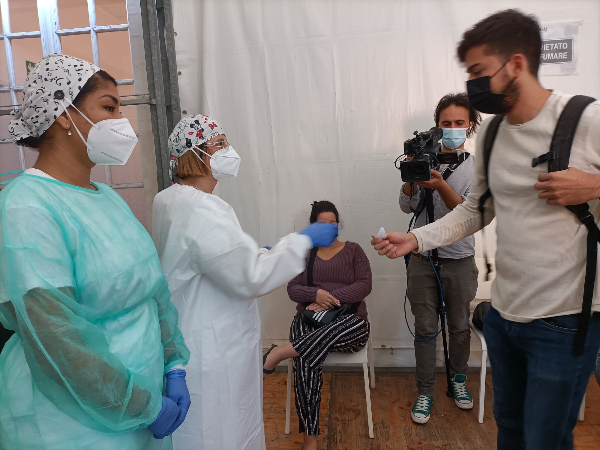  Genova, in fila per i tamponi gratis per vedere la nazionale o andare in crociera
