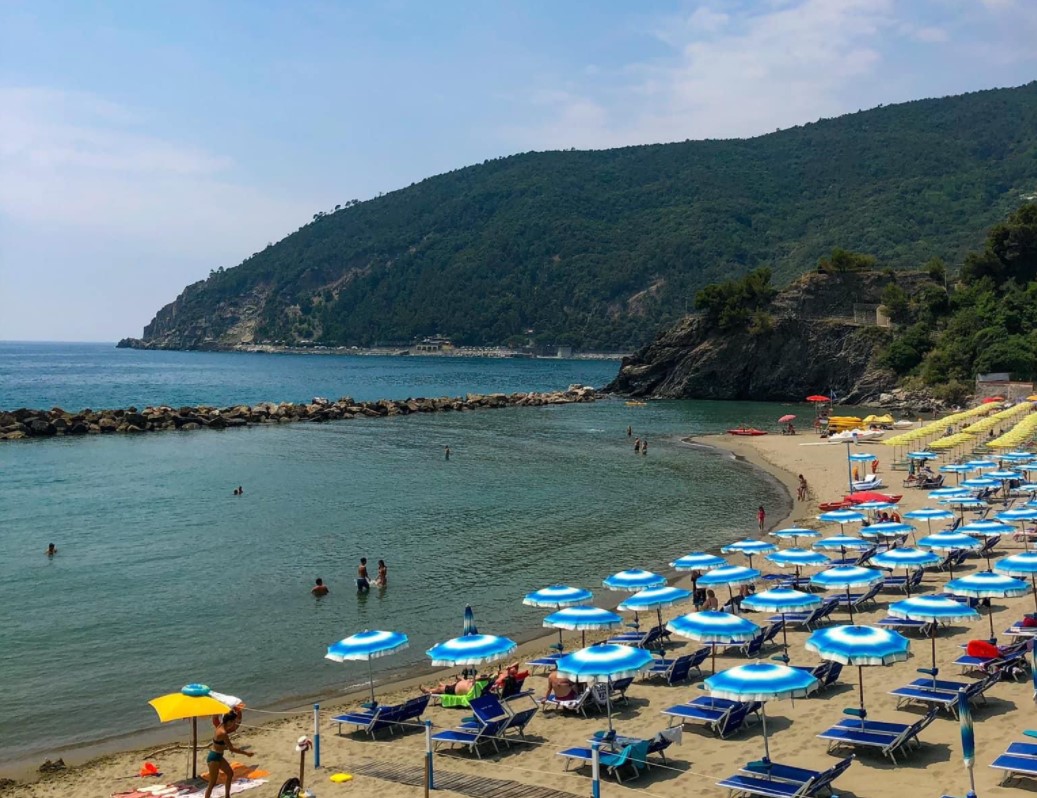 Meteo in Liguria, caldo e umidità alta ma anche pioggia e temporali: le previsioni