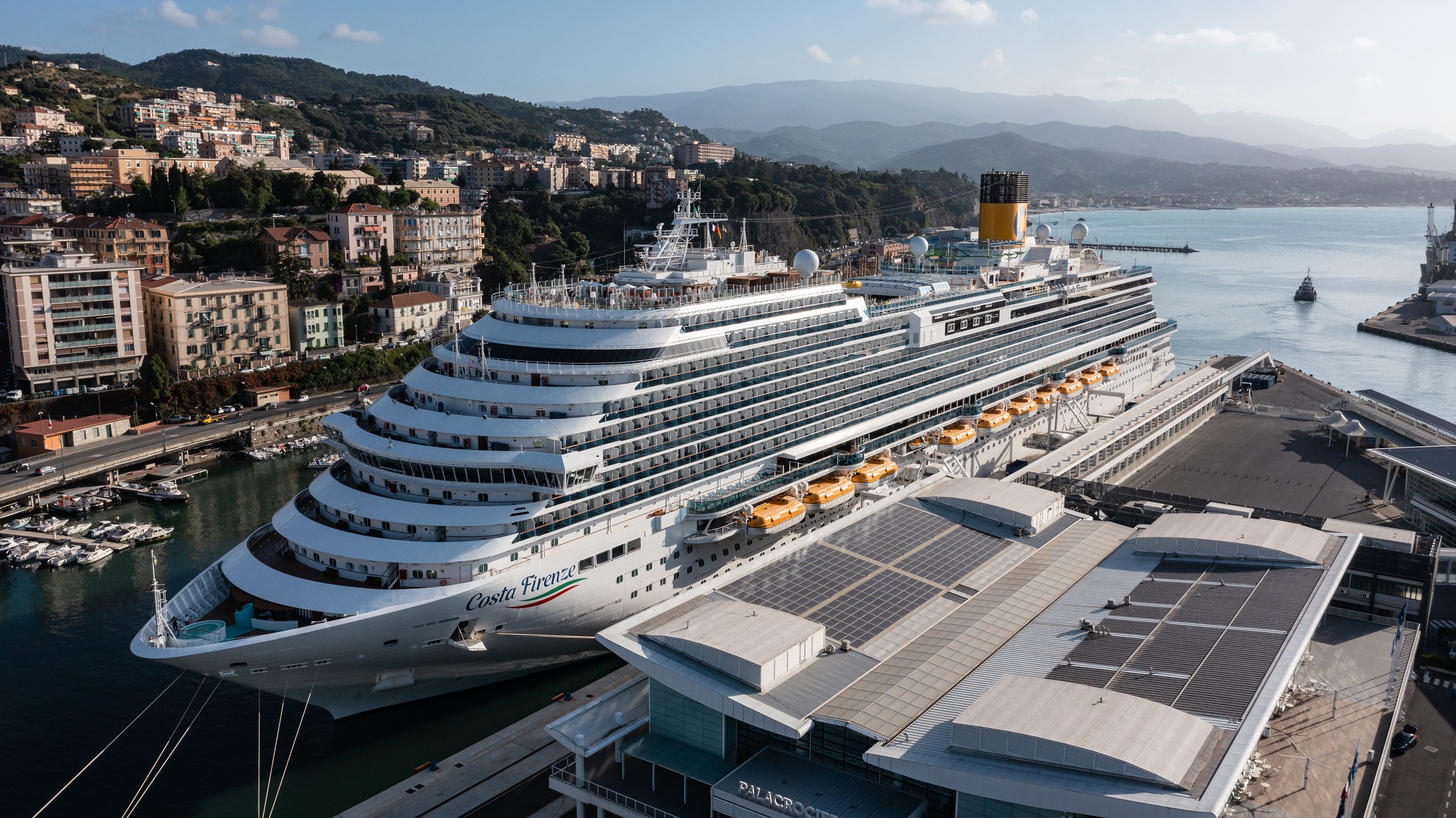 Nel porto di Savona debutta Costa Firenze, la nave ispirata al Rinascimento