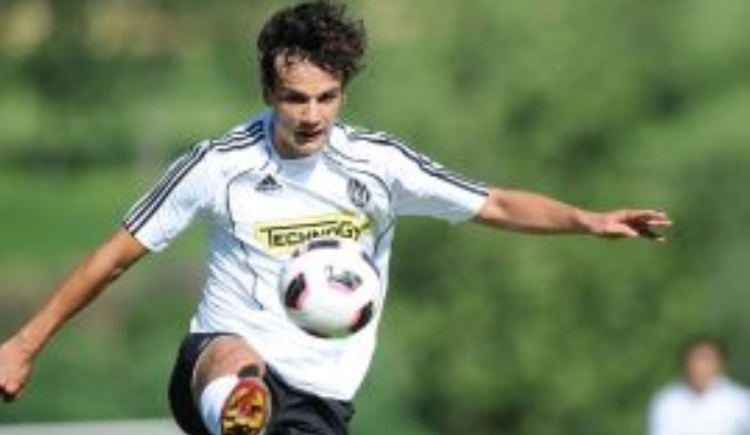 Genoa: sul mercato spunta Parolo, intanto chiude lo storico club di Pegli