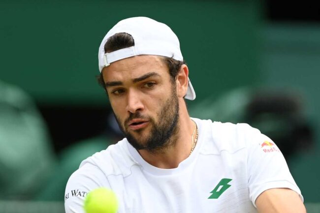 Tennis: Berrettini si inchina a Djokovic, che trionfa a Wimbledon per la 6a volta