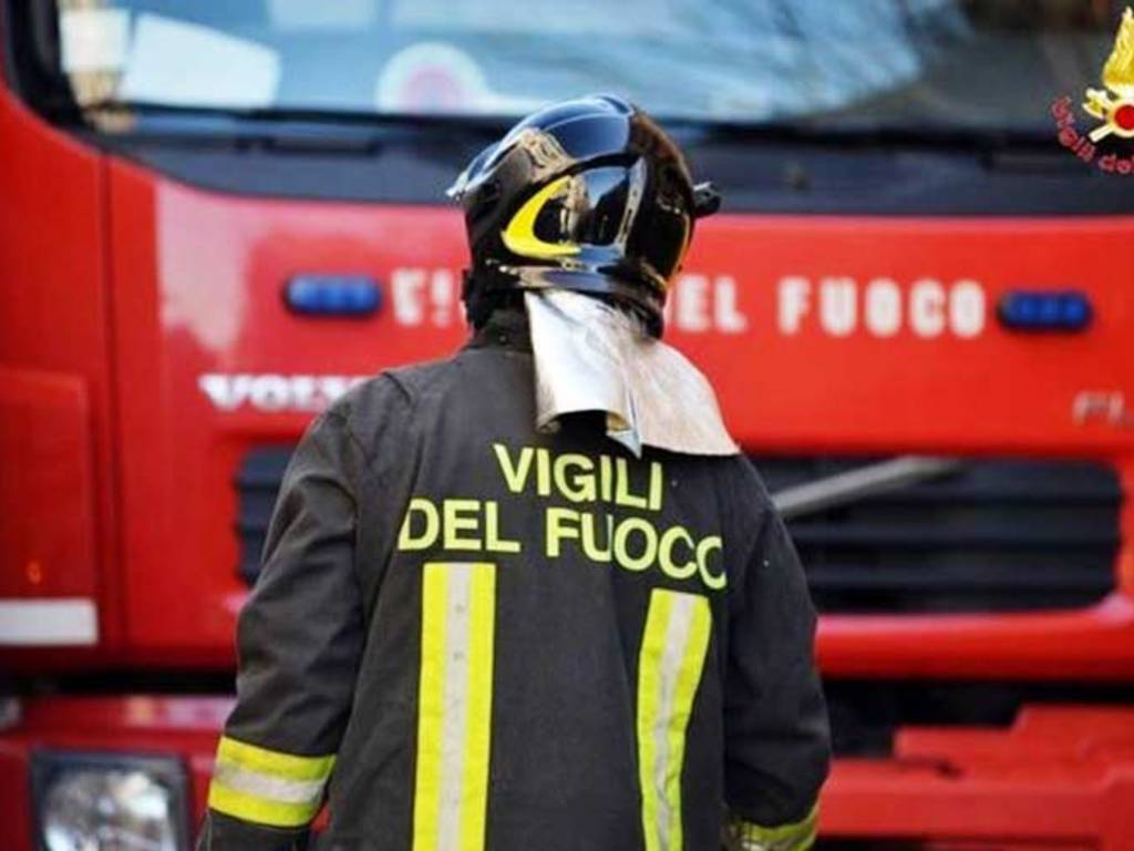 Scoppia incendio in una Rsa a Rezzoaglio, anziani e personale sfollato