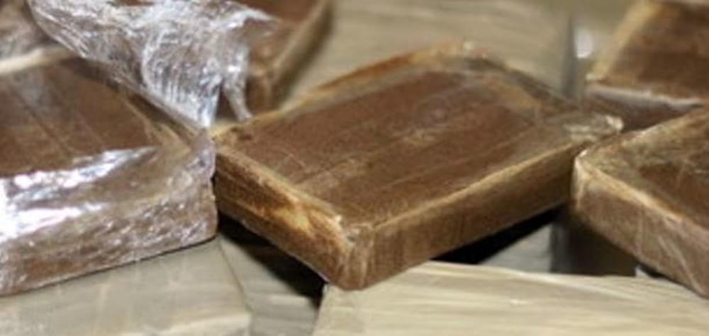 La Spezia: polizia sequestra un etto di hashish, un arresto
