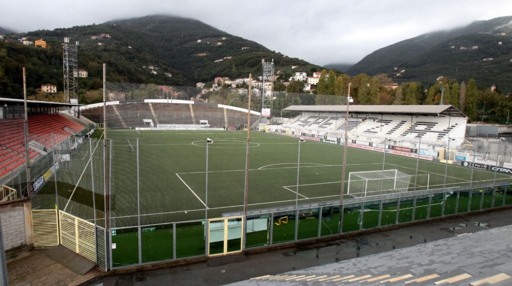 Covid, calciatore dello Spezia positivo: tutta la squadra in isolamento