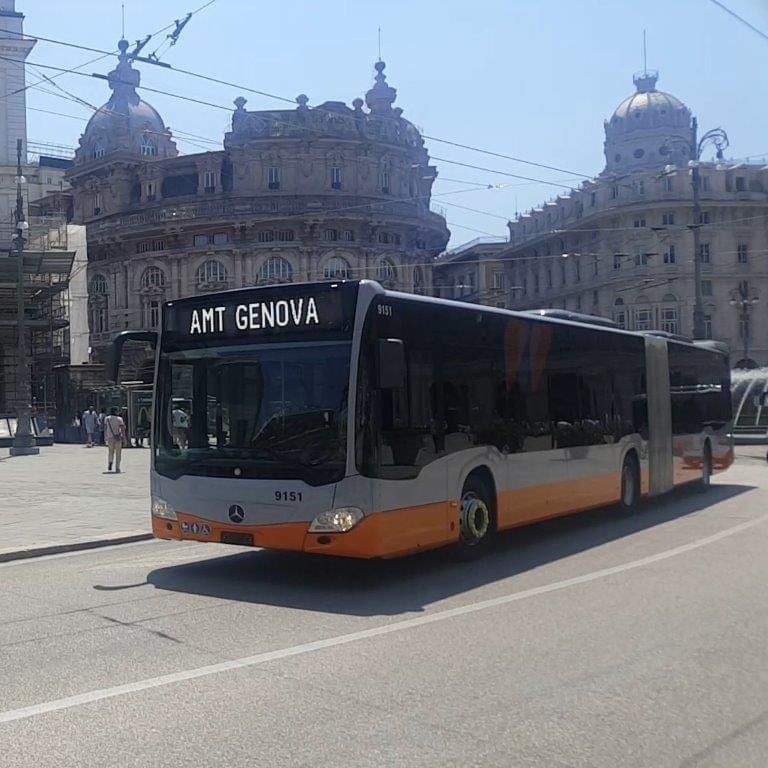 Bus a Genova, ancora maxi controlli: uno su cinque non ha il biglietto