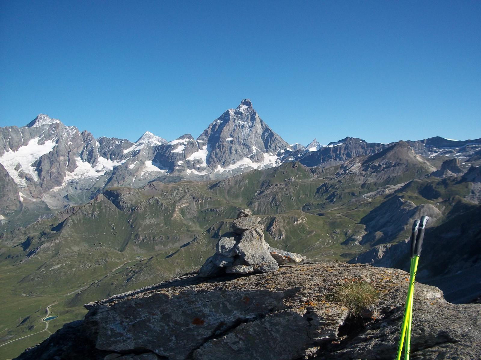 Turista ligure dispersa sui monti della Val d'Aosta: ricerche con gli elicotteri